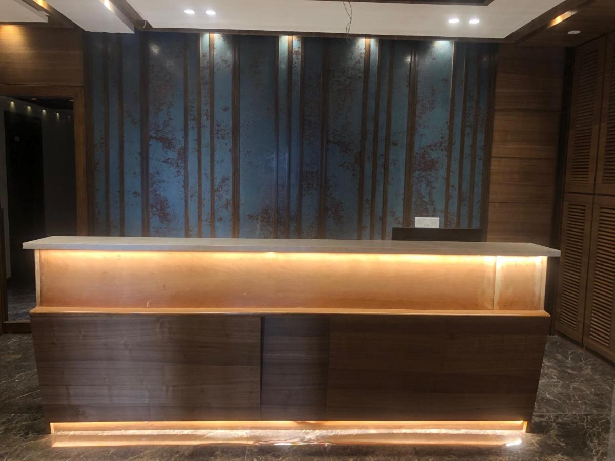 Hotel Circle Inn アーメダバード エクステリア 写真